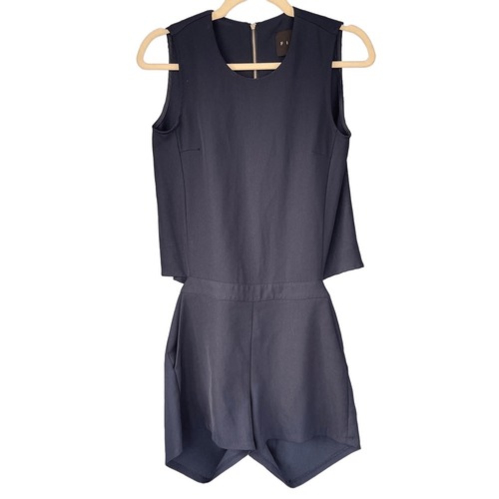 D1 Floor Made‎ in Korea Navy Blue Sleeveless Layered Romper Gold Back Zip